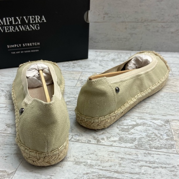 🆕 Khaki jeweled espadrille flats - Picture 5 of 10